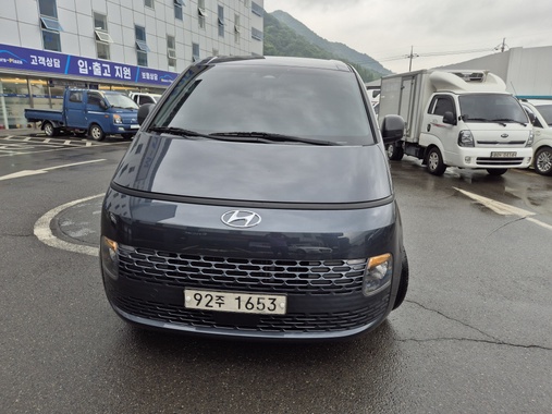 Hyundai Staria 2021