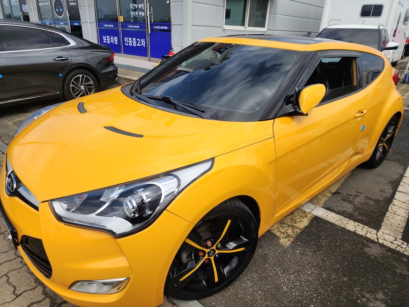 Hyundai Veloster