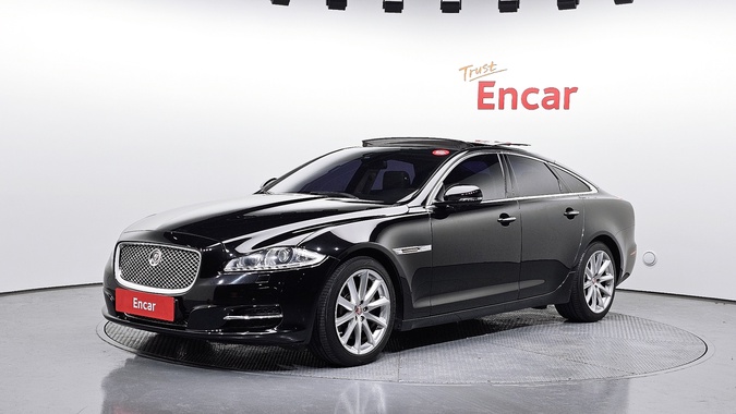 Jaguar XJ 2015