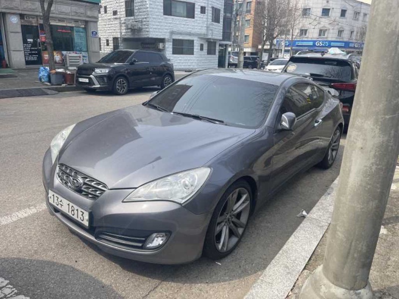 Hyundai Genesis