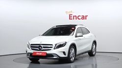 Mercedes-Benz GLA-Class 2015