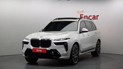 BMW X7 2025