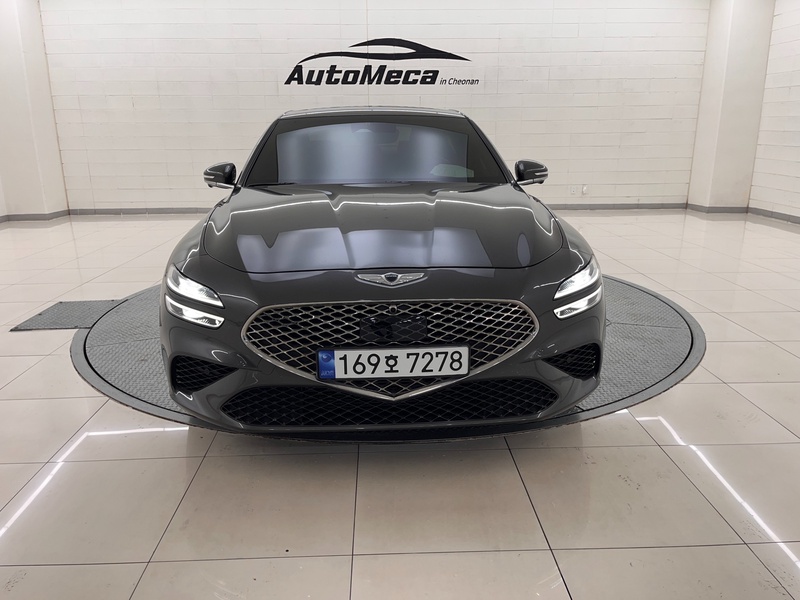 Genesis G70