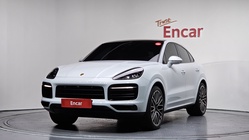 Porsche Cayenne 2021