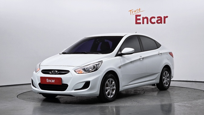 Hyundai Accent 2013