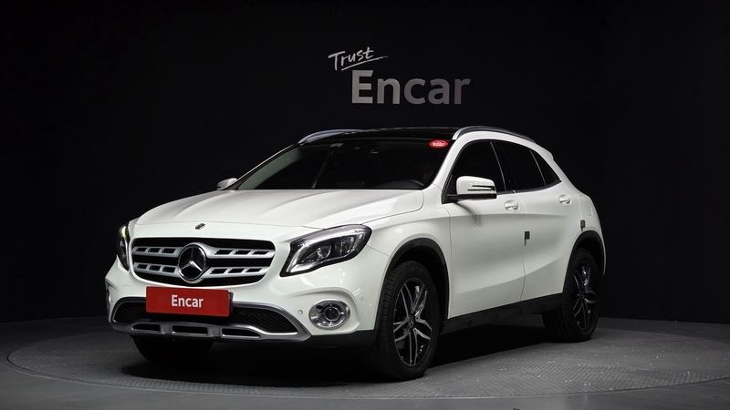 Mercedes-Benz GLA-Class