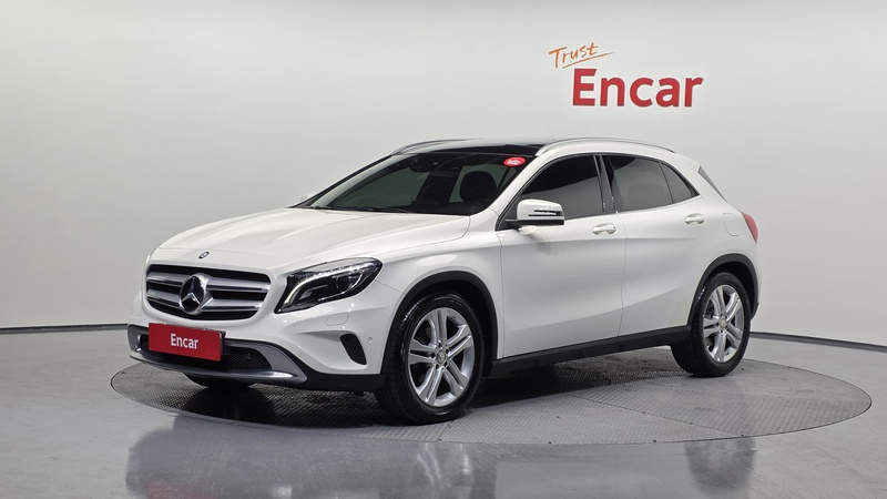 Mercedes-Benz GLA-Class