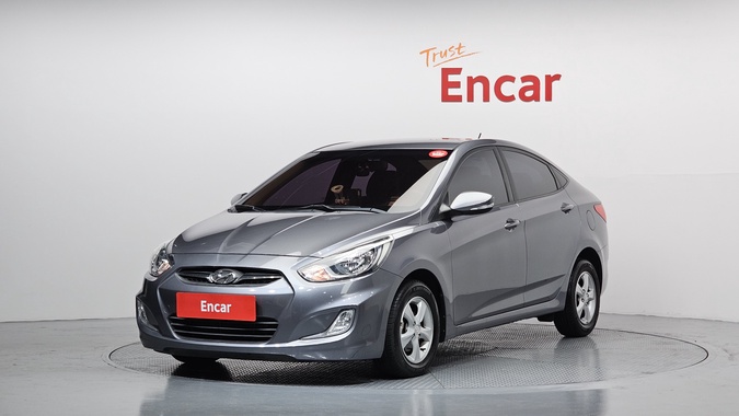 Hyundai Accent 2013