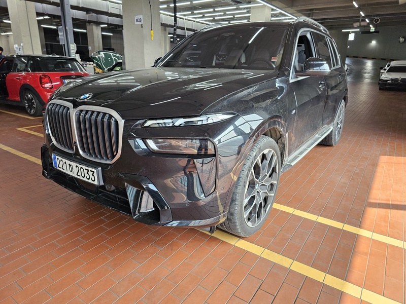 BMW X7
