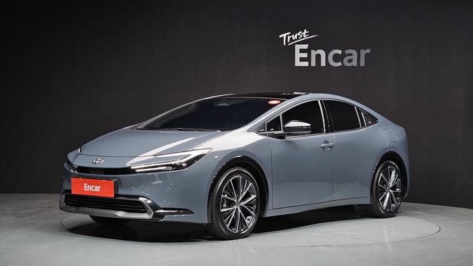 Toyota Prius 2025