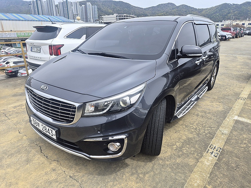 Kia Canival
