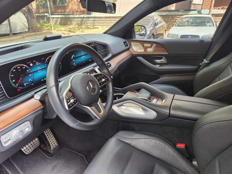 Mercedes-Benz GLE-Class
