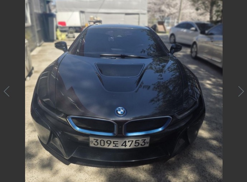 BMW i8