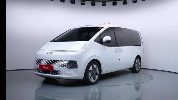 Hyundai Staria 2023