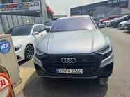 Audi Q8 2021