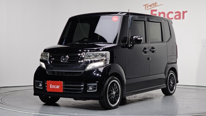 Honda N-BOX 2017