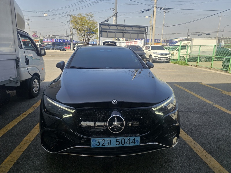 Mercedes-Benz EQE