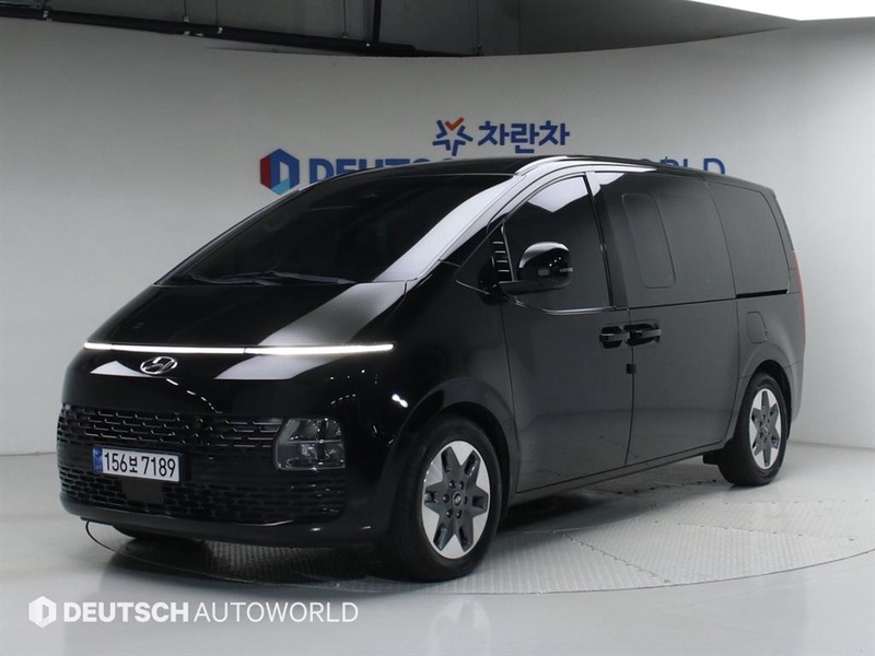 Hyundai Staria