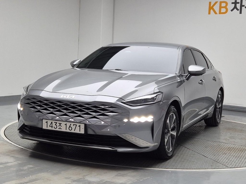 Kia K8