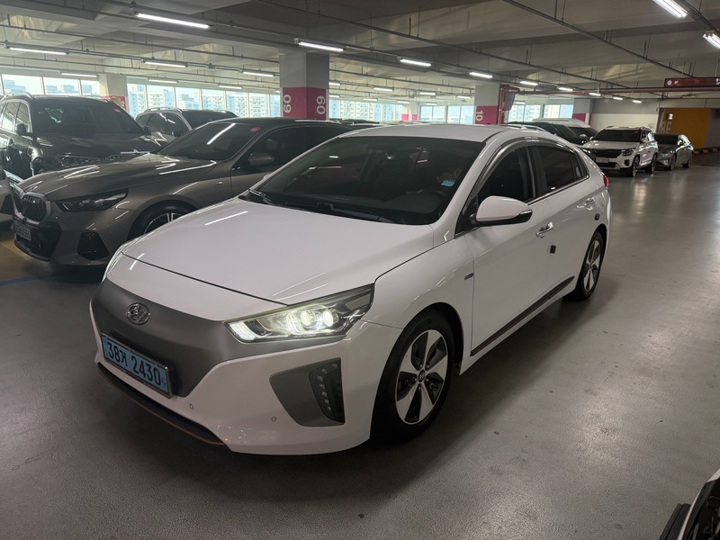 Hyundai Ioniq