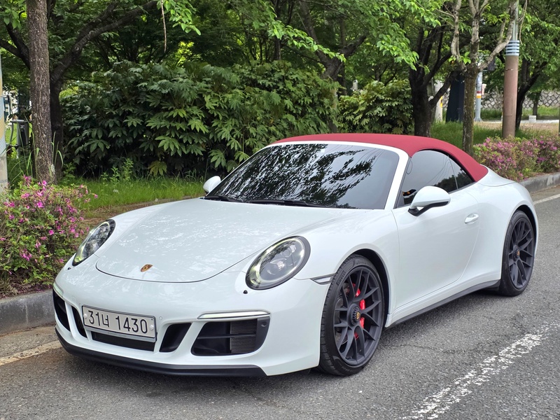 Porsche 911