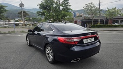Hyundai Grandeur 2012