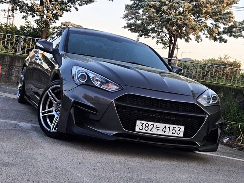 Hyundai Genesis