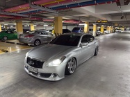 Infiniti M 2010
