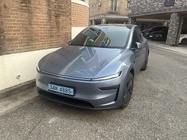 Tesla Model Y 2025