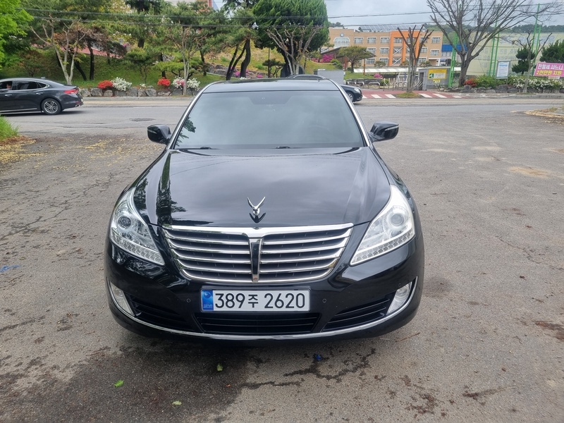 Hyundai Equus