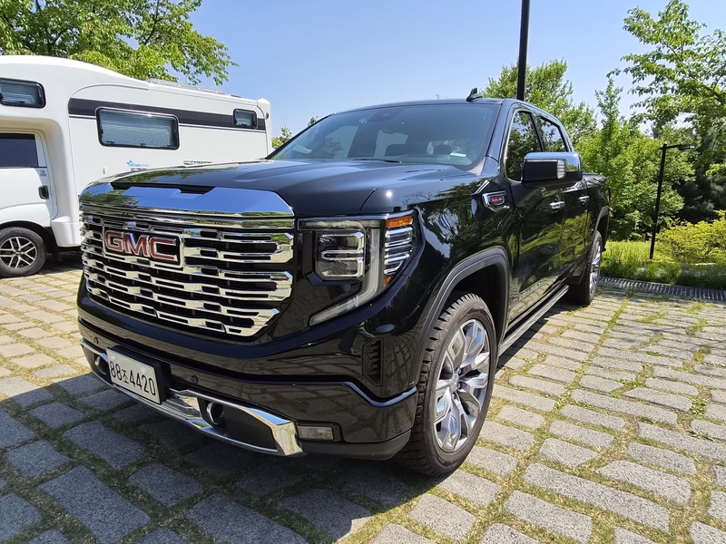 GMC Sierra