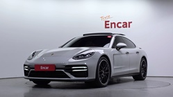 Porsche Panamera 2022