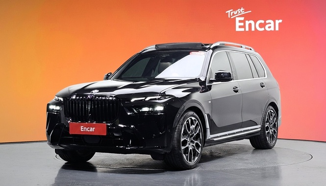BMW X7 2025