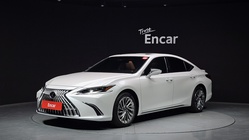 Lexus ES 2025