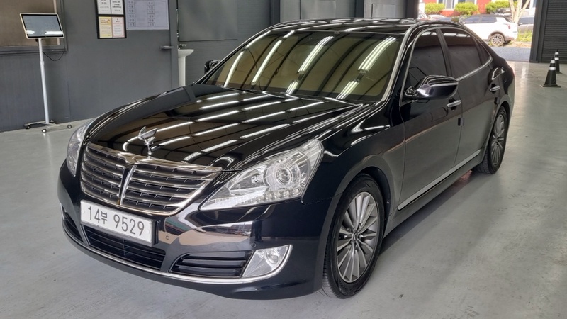 Hyundai Equus