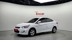 Hyundai Accent 2013