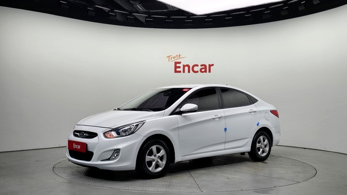 Hyundai Accent 2013