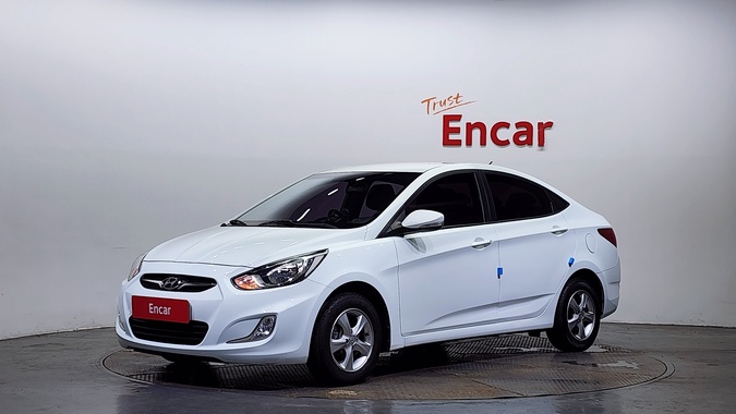 Hyundai Accent 2012