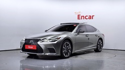 Lexus LS 2021