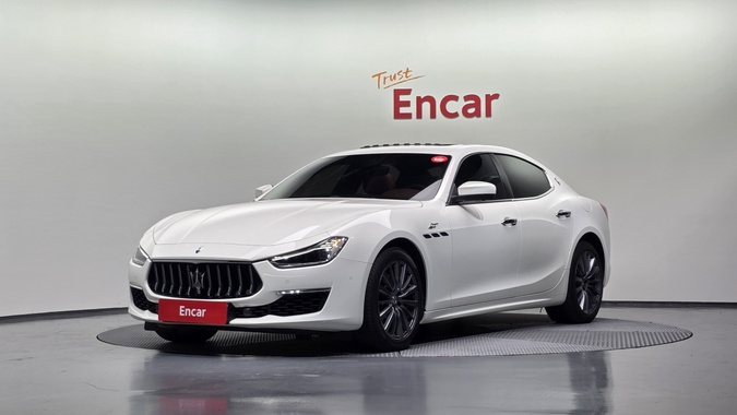 Maserati Ghibli 2022
