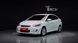 Hyundai Accent 2015