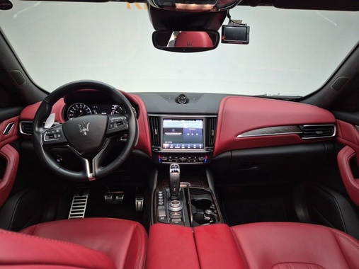 Maserati Levante 2022