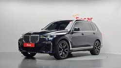 BMW X7 2021