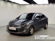 Hyundai Accent 2012