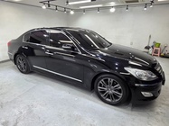 Hyundai Genesis 2012