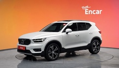Volvo XC40 2021