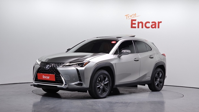 Lexus UX 2021