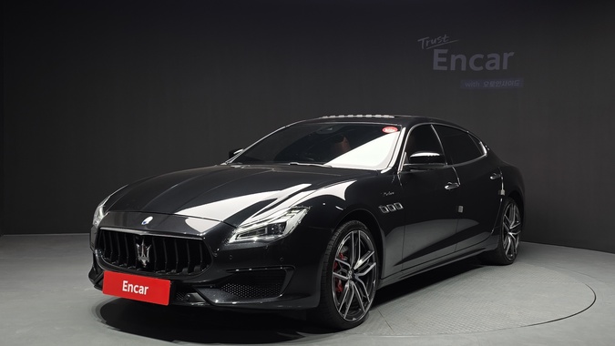 Maserati Quattroporte 2023