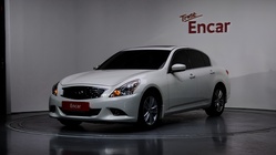 Infiniti G 2011