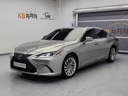 Lexus ES 2023